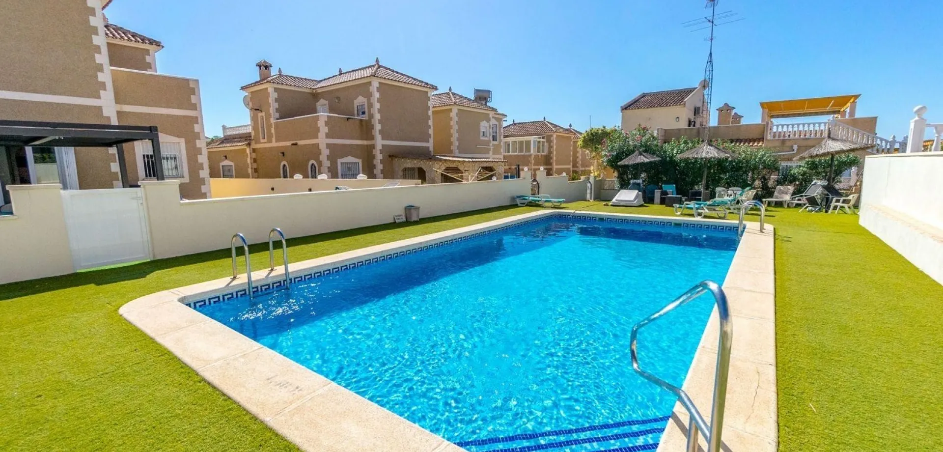 Detached Villa à la vente à Orihuela Costa