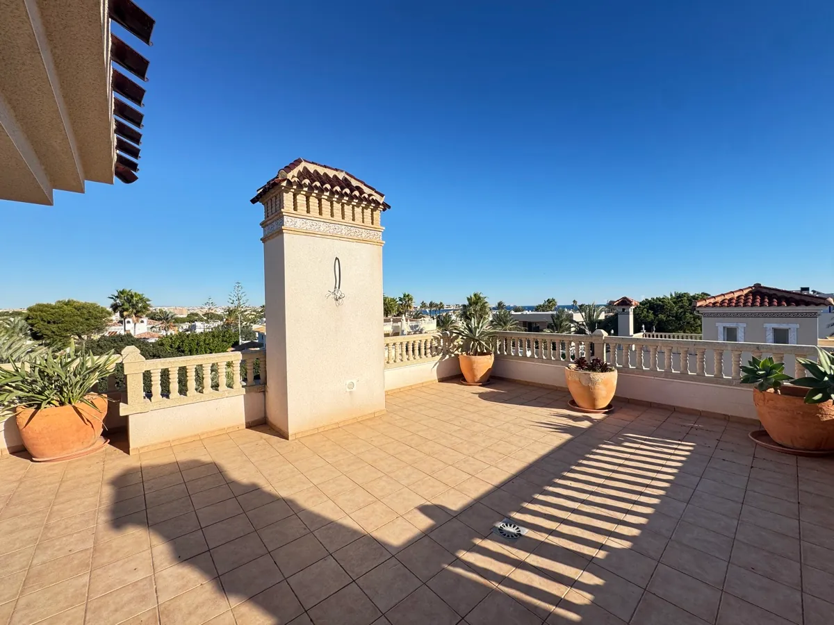 Villa zum verkauf in Cabo Roig