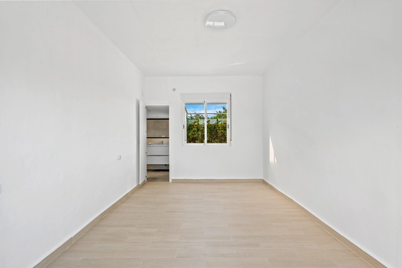 Country house for sale in Dolores