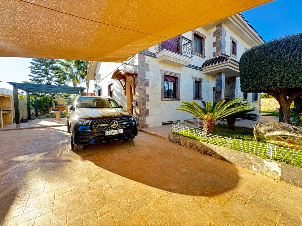 Villa zum verkauf in Cabo Roig