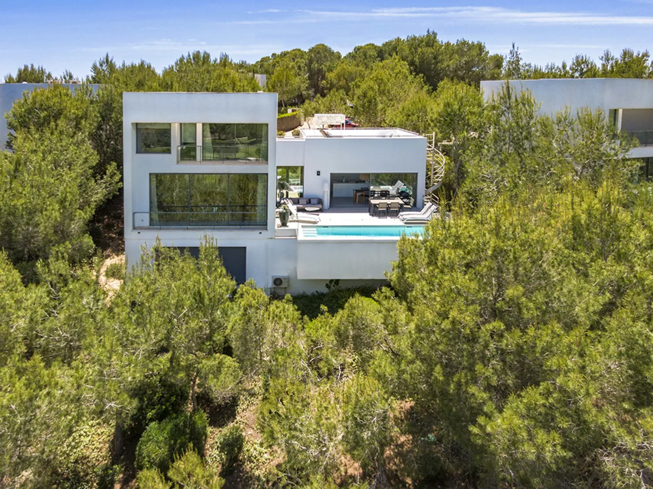 Villa te verkoop in Las Colinas Golf Resort