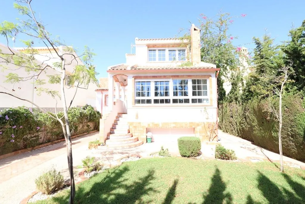 Villa à la vente à Orihuela Costa