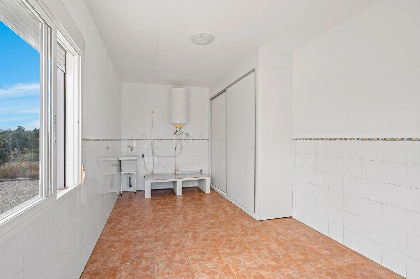 Country house for sale in Dolores
