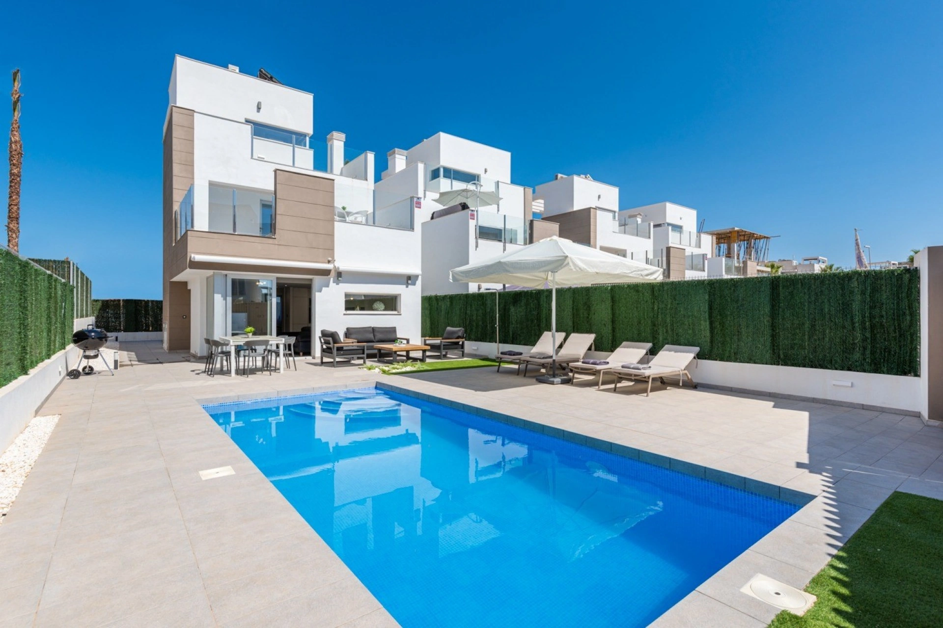Detached House / Villa à la vente à Guardamar Del Segura
