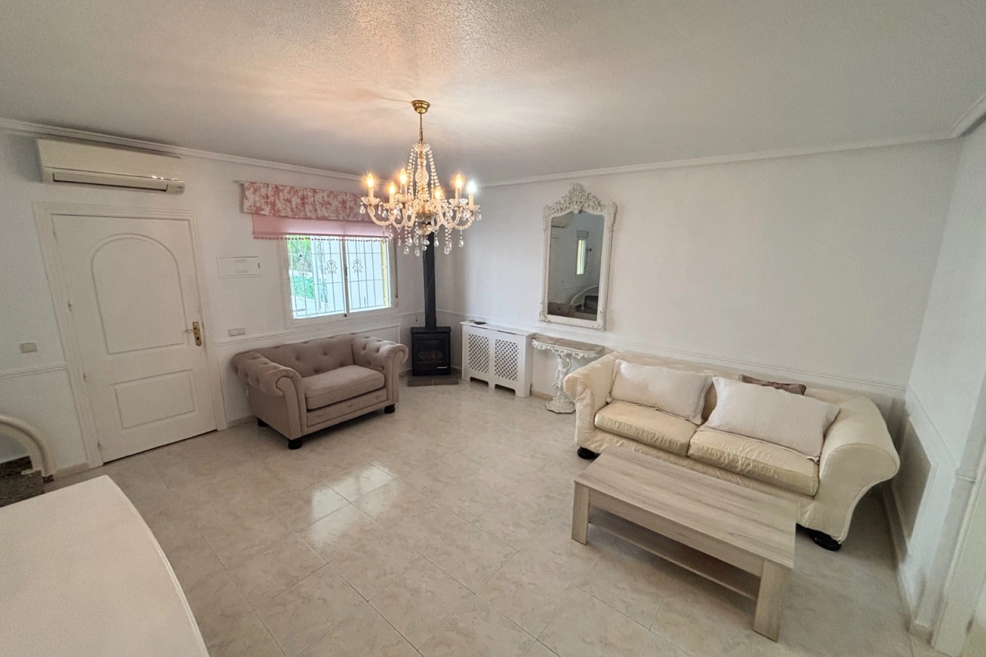 Maison jumelée à la vente à Benijófar