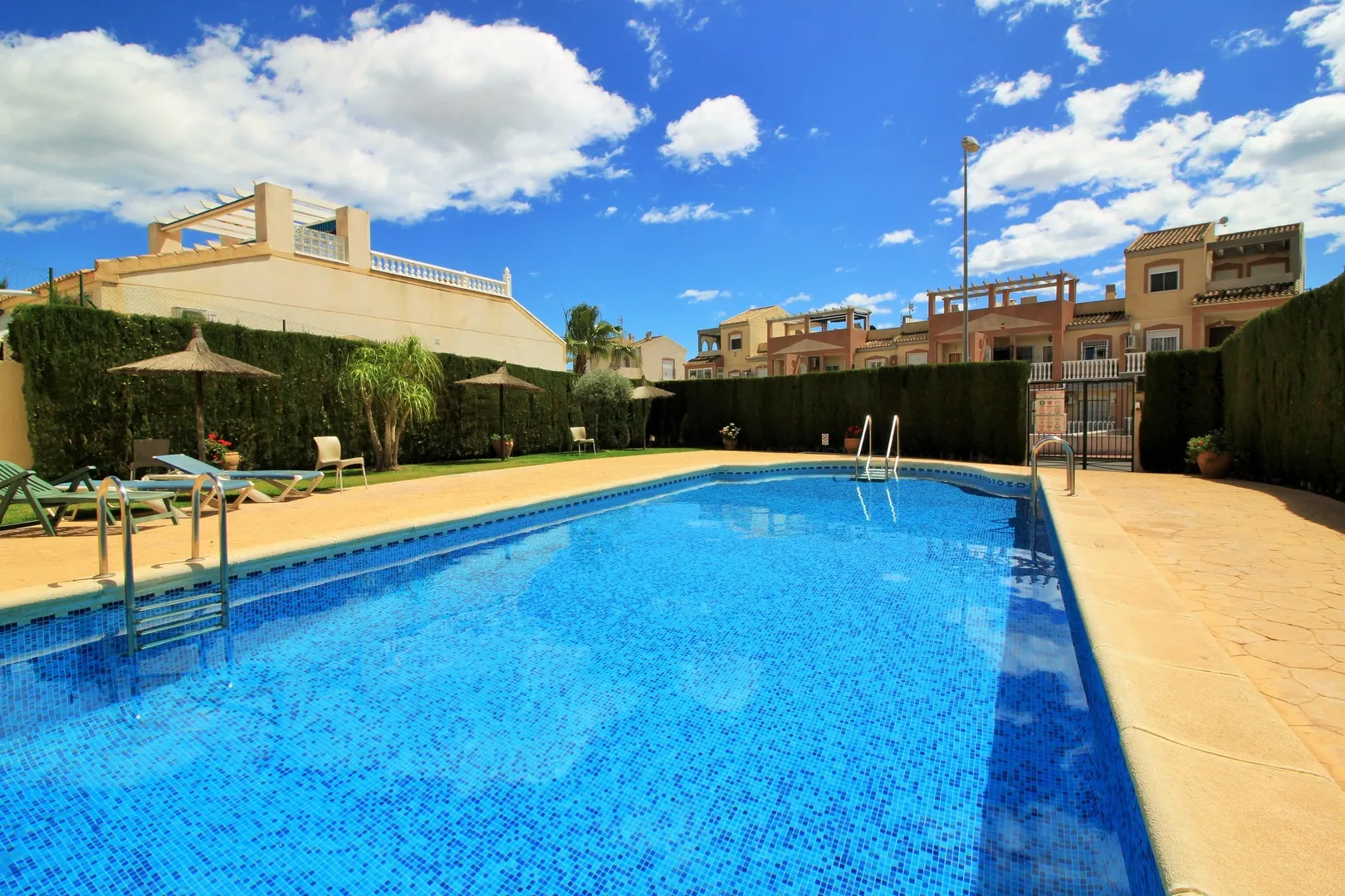 Casa adosada en venta en Villamartin
