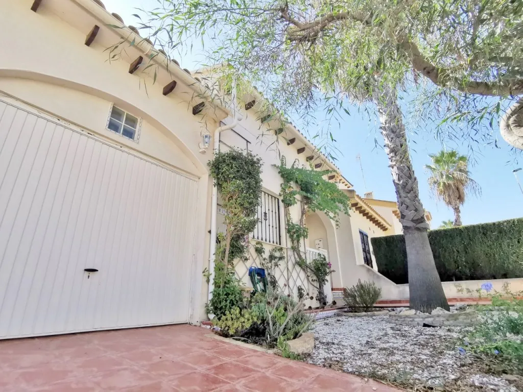 Duplex for sale in Las Ramblas Golf Resort