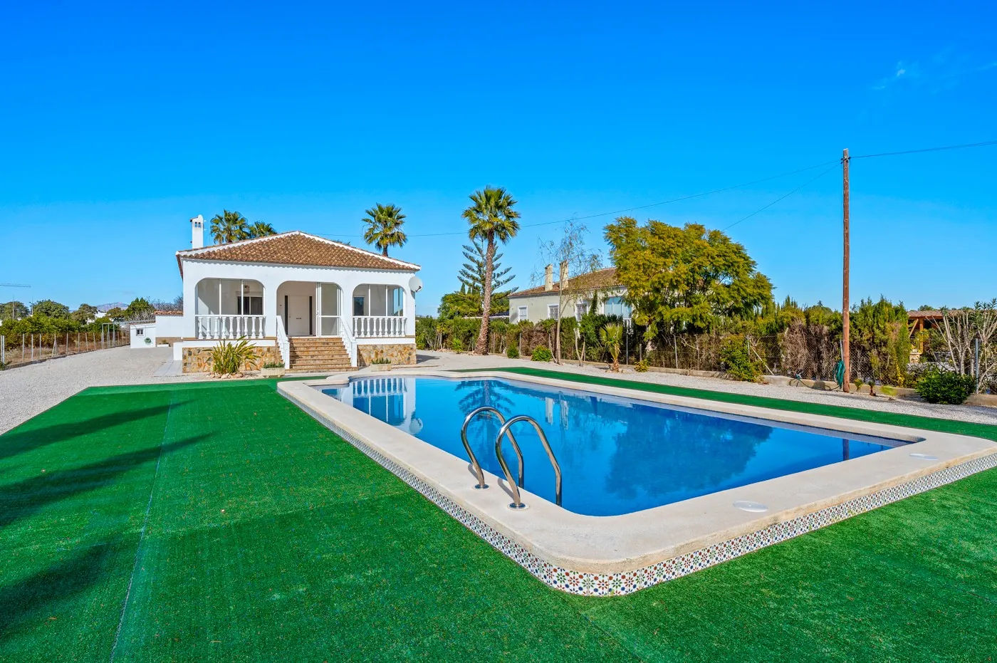 Country house for sale in Dolores
