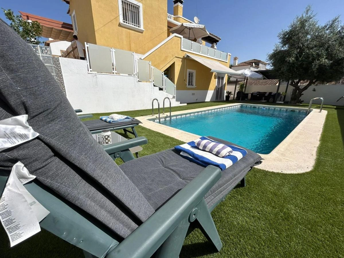 Detached Villa til salg i San Miguel De Salinas