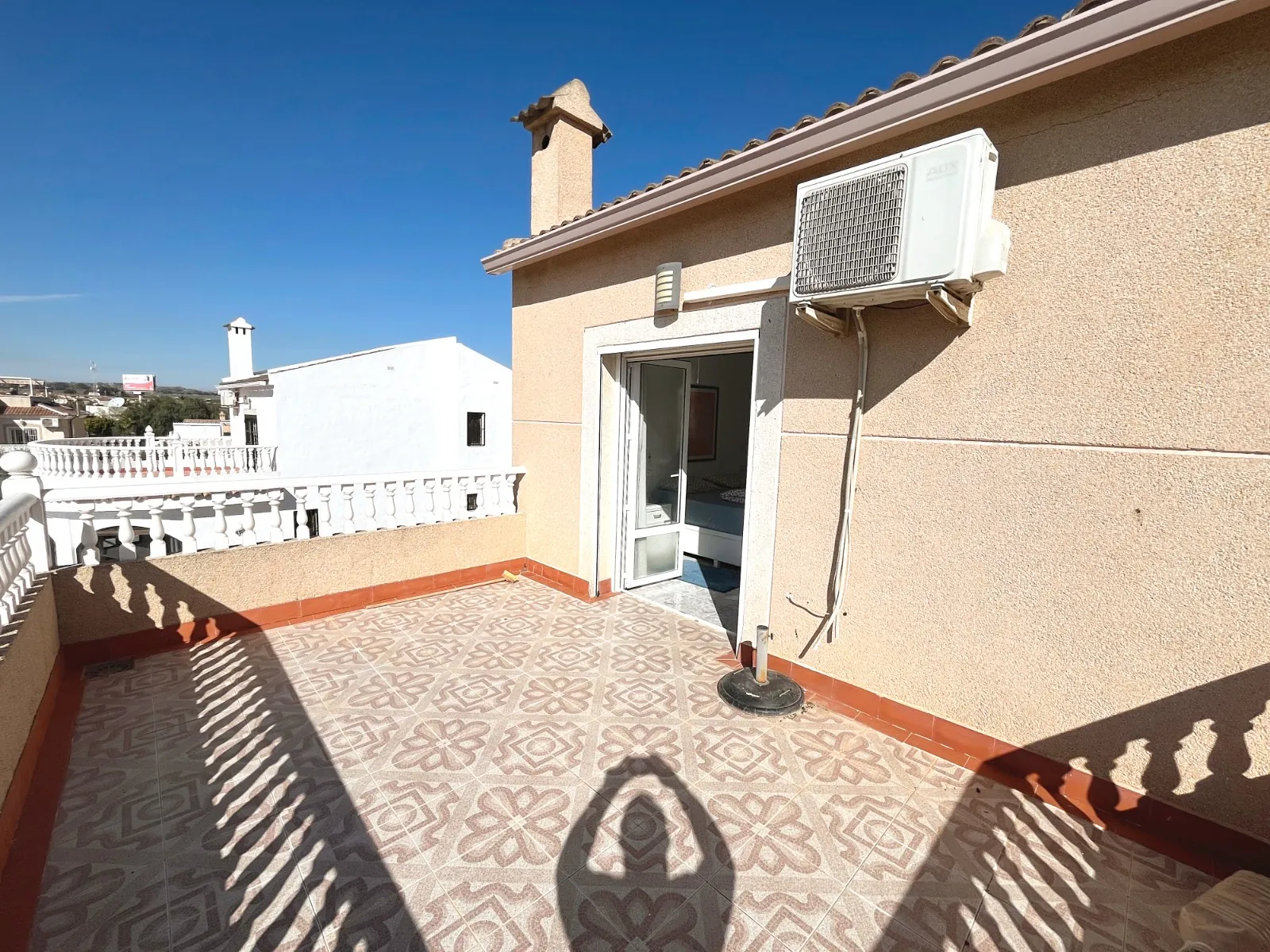 Villa for sale in Benijófar
