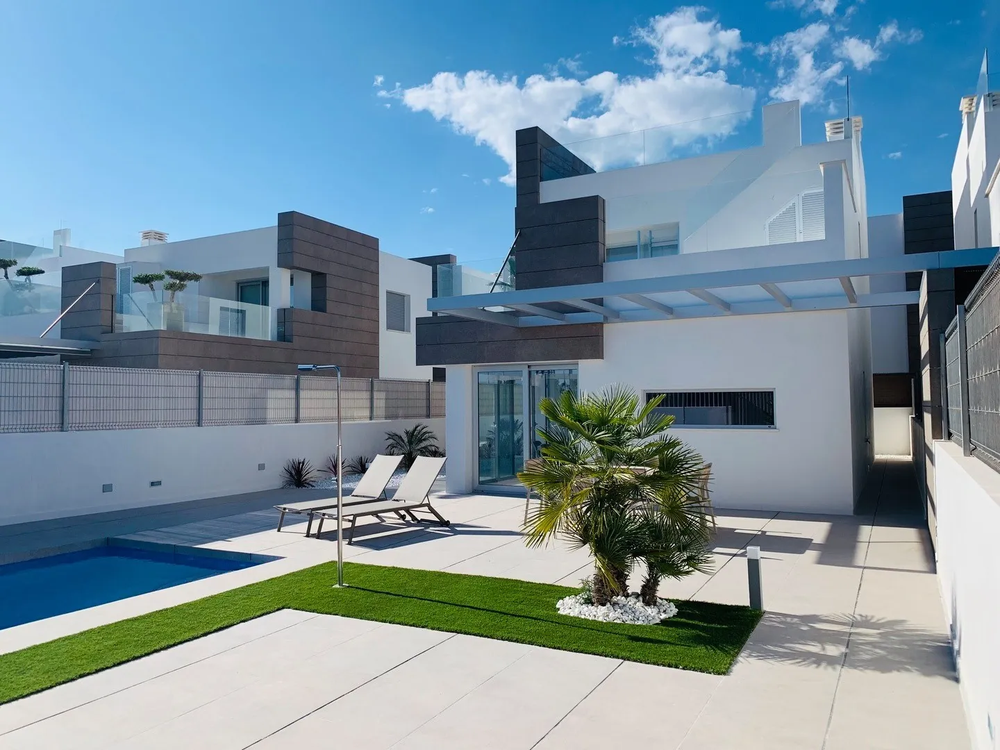 Villa à la vente à El Raso