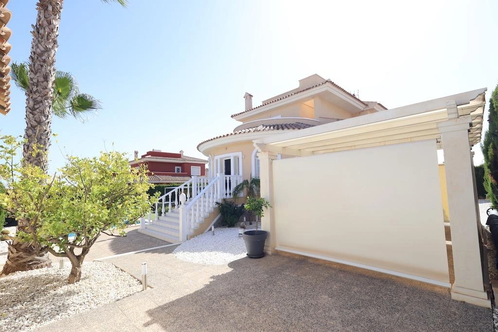 Villa till försäljning i Ciudad Quesada