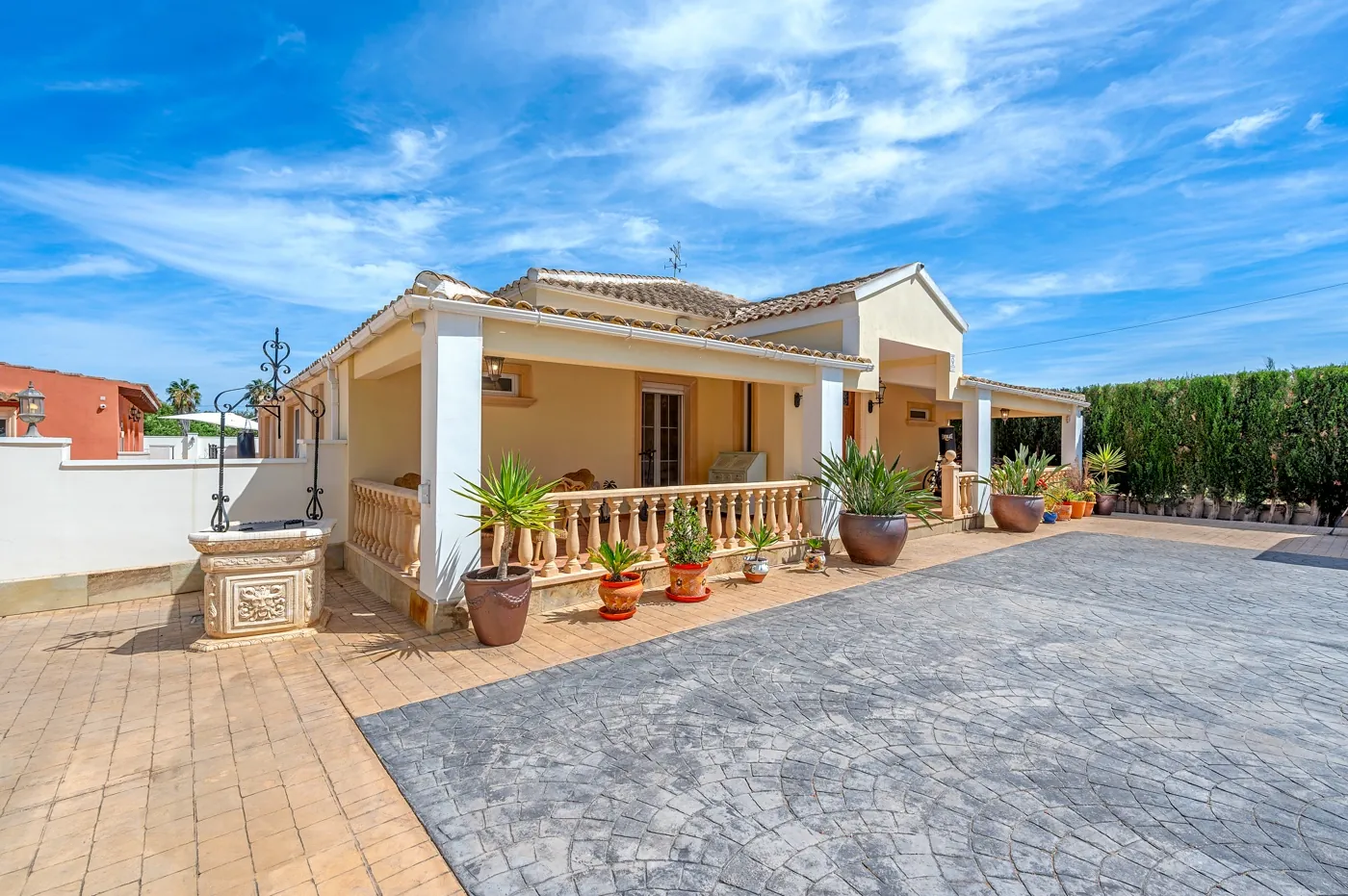Country Estate for sale in Almoradí