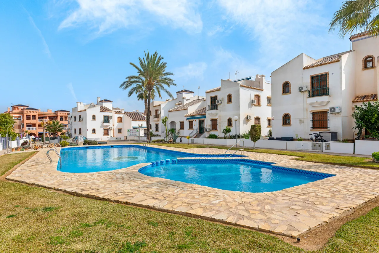 Ático en venta en Villamartin