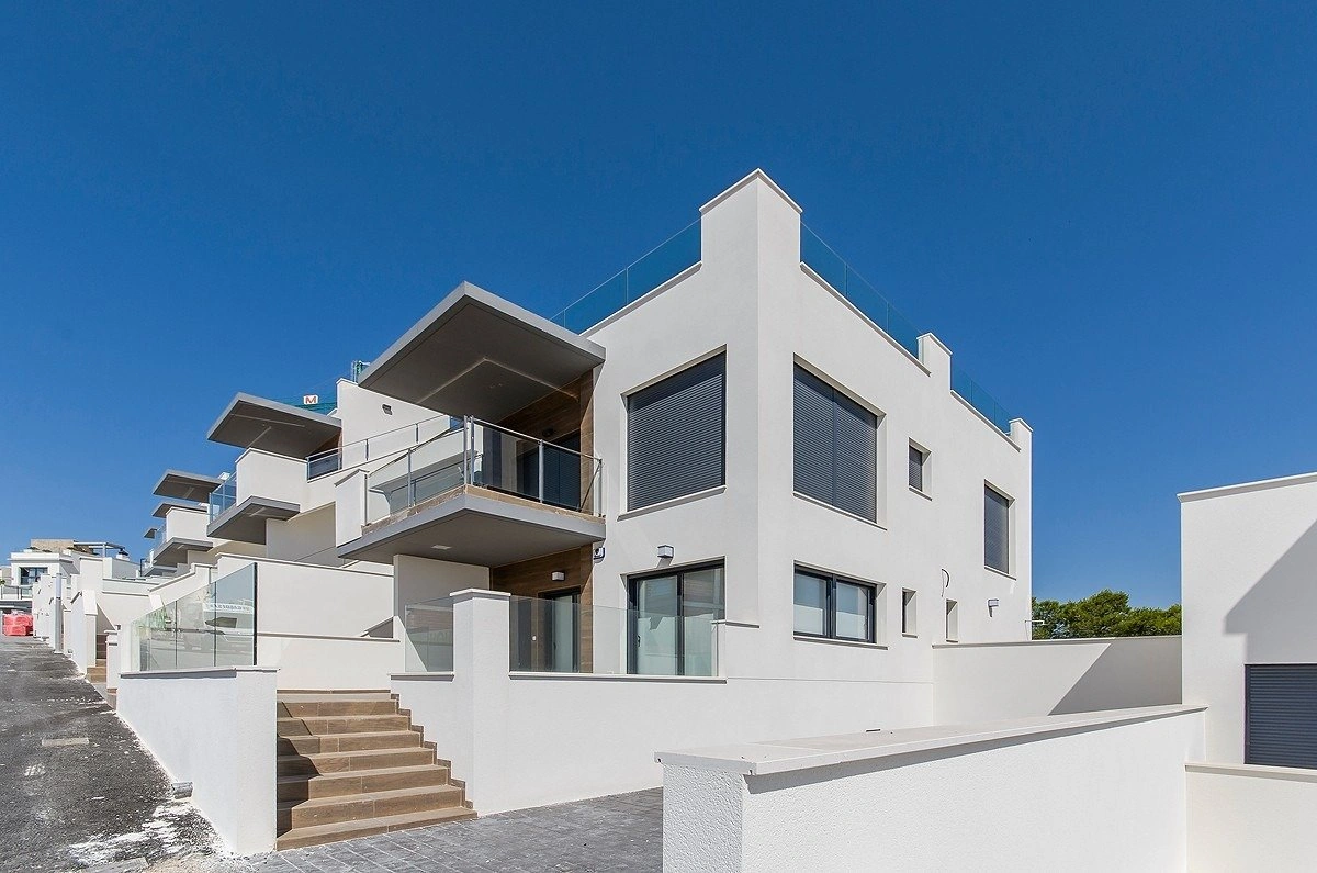 Bungalow for sale in San Miguel De Salinas