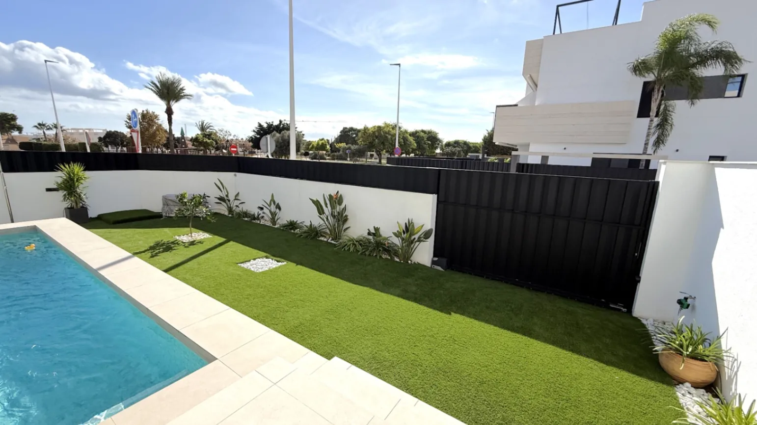 Bungalow for sale in Pilar De La Horadada