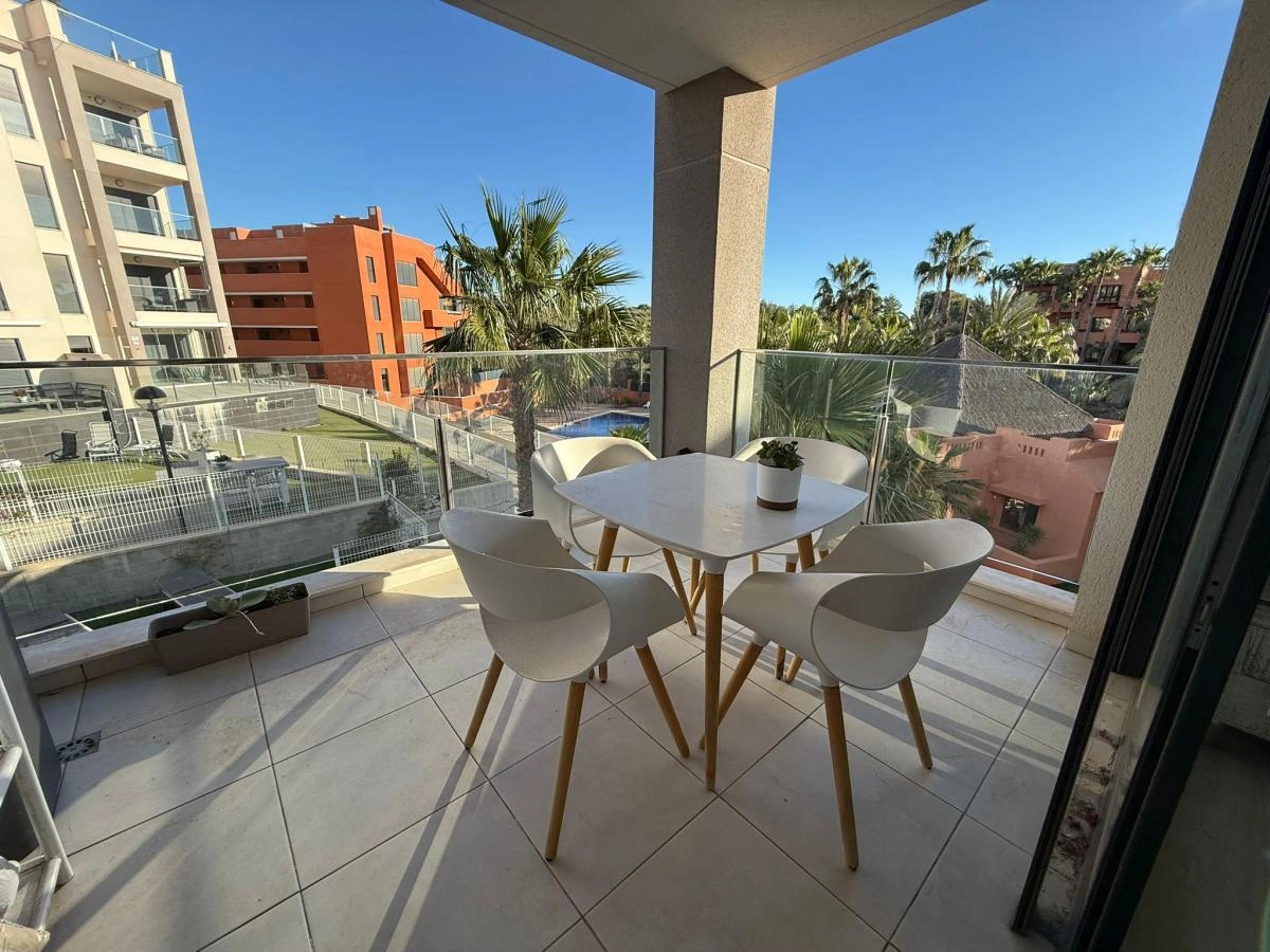 Apartment for sale in Villamartin
