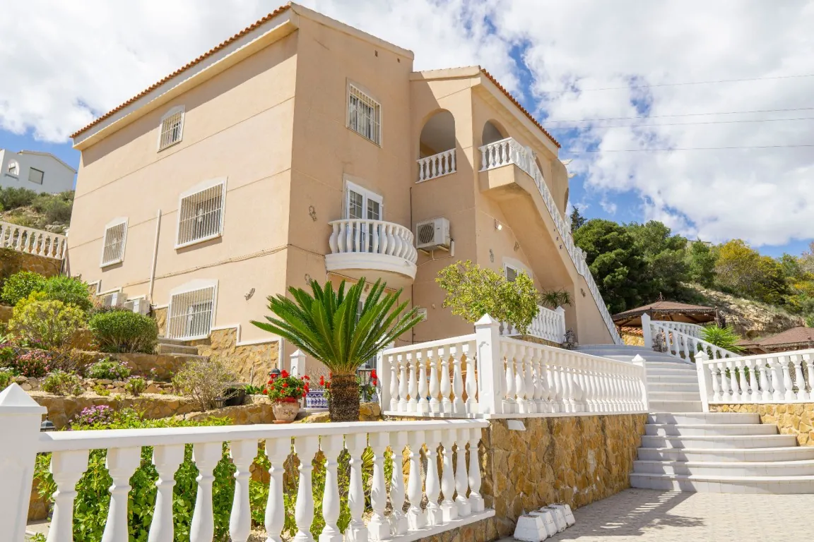 Villa till försäljning i Ciudad Quesada