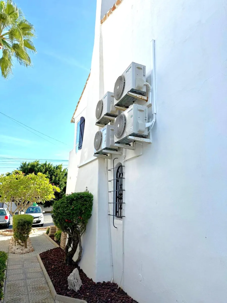 Villa à la vente à Villamartín