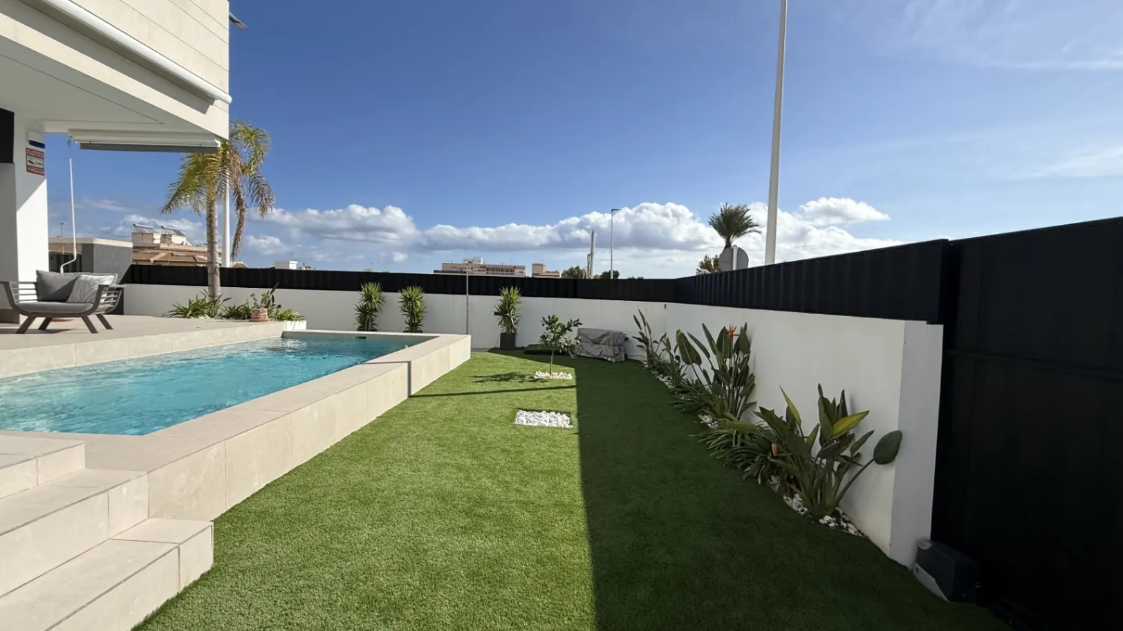 Bungalow for sale in Pilar De La Horadada