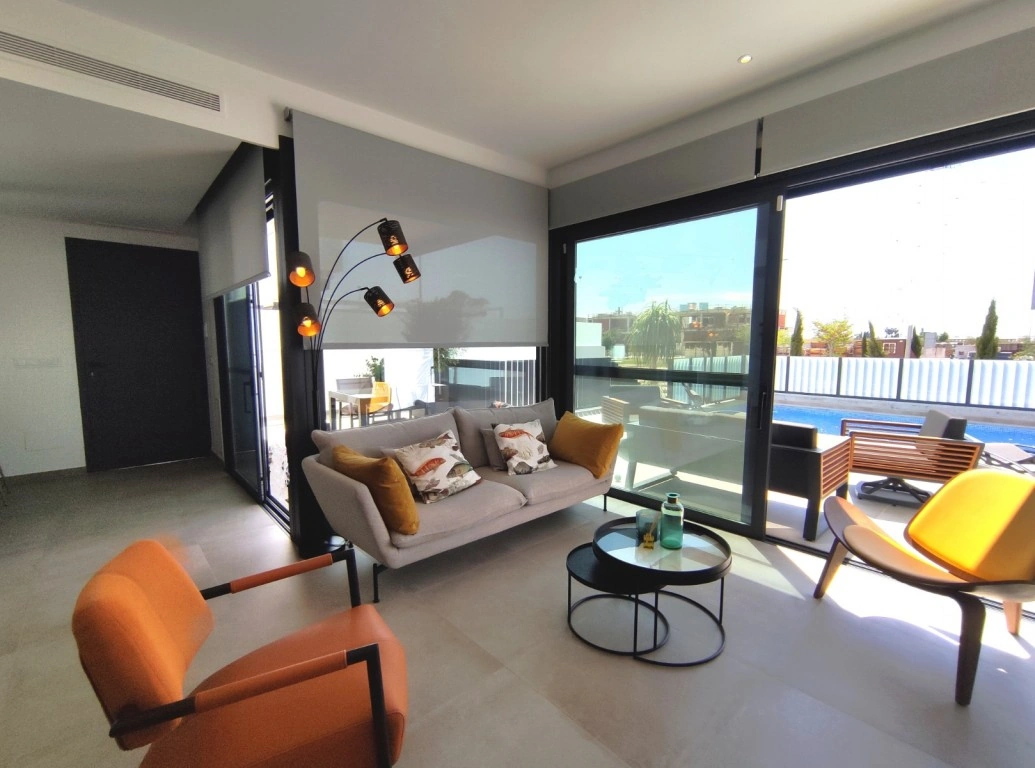 Villa à la vente à Dolores