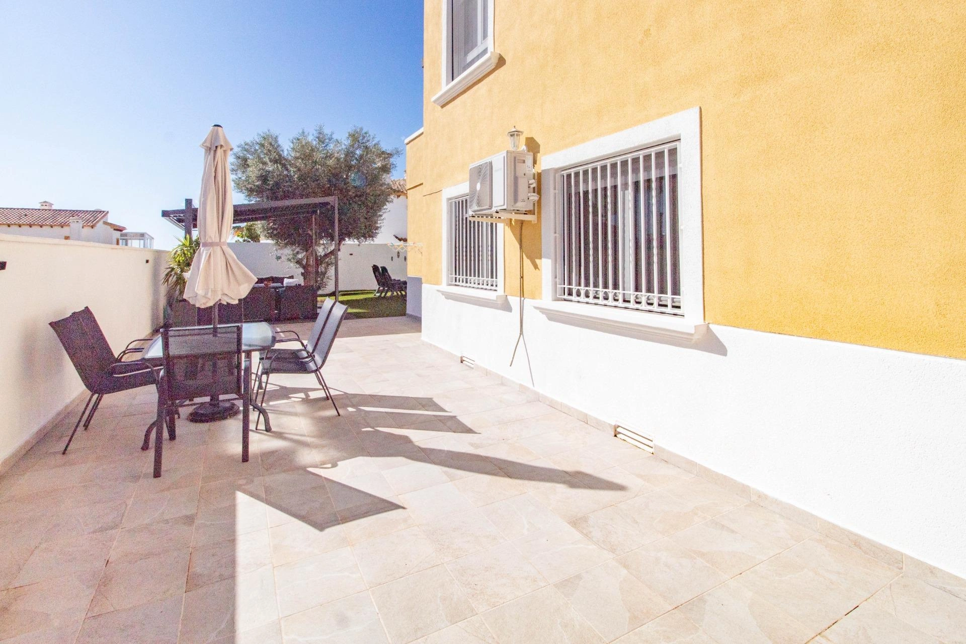 Villa for sale in San Miguel De Salinas