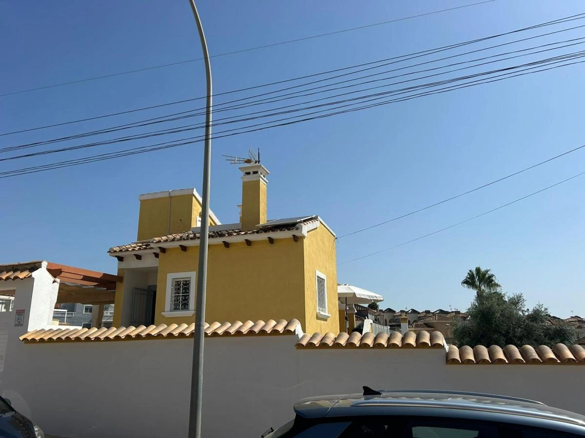 Detached Villa til salg i San Miguel De Salinas
