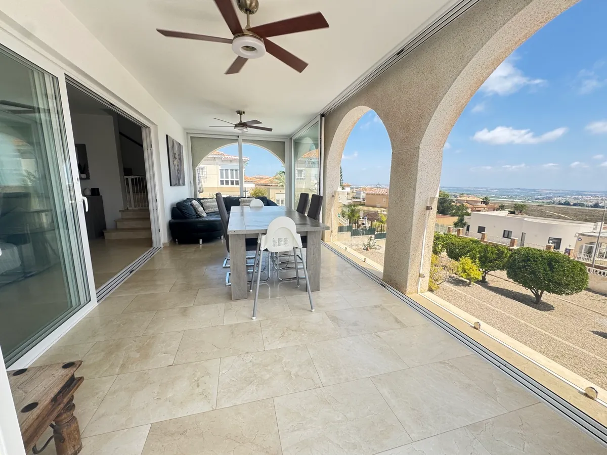 Villa à la vente à San Miguel De Salinas