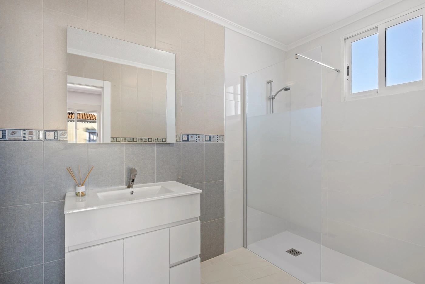 Country house for sale in Dolores