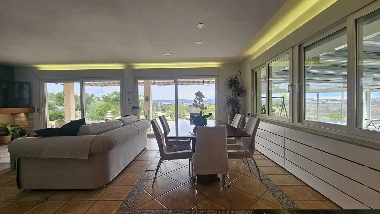 Villa à la vente à Torremendo