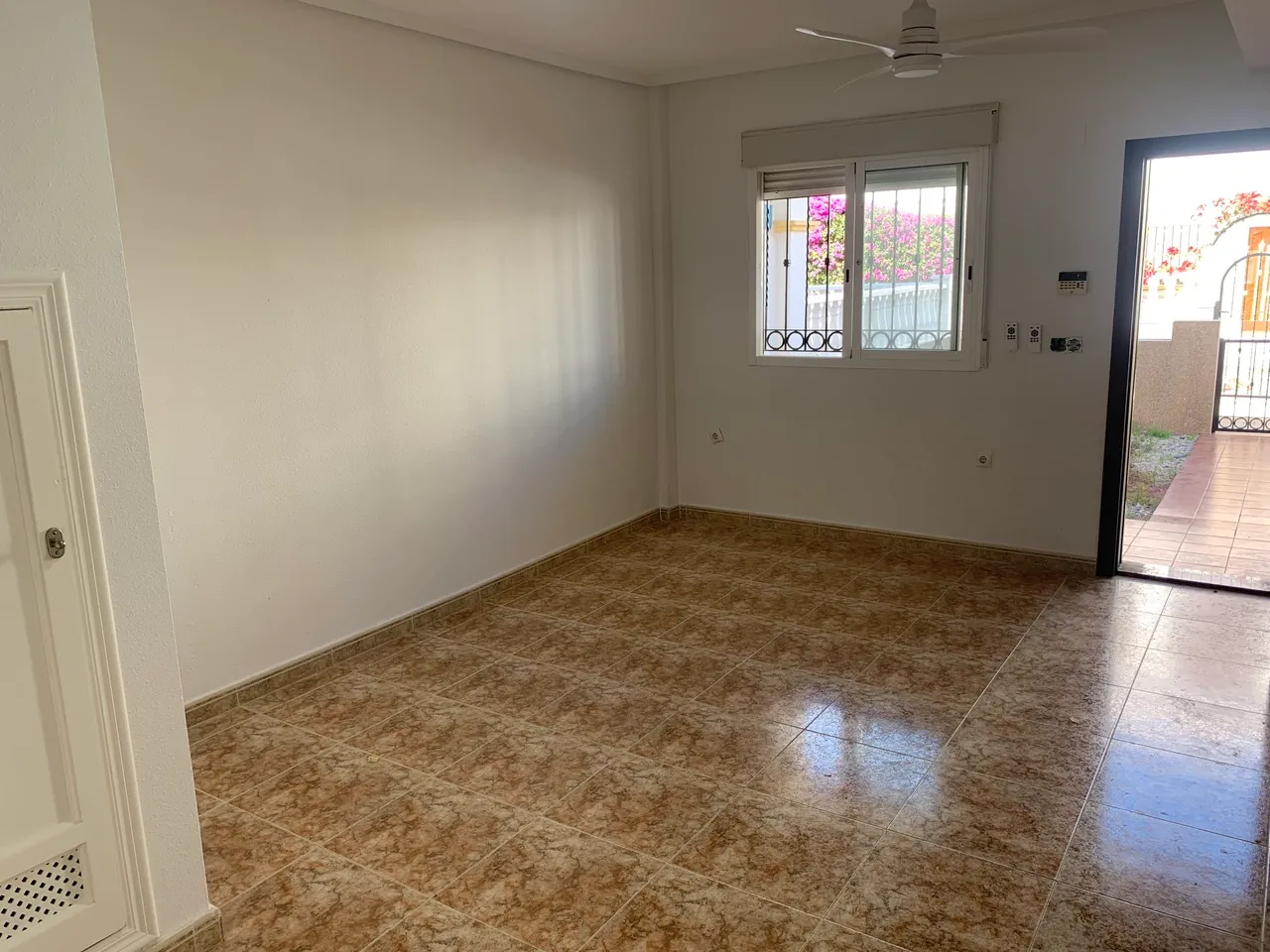 Terraced house for sale in Punta Prima