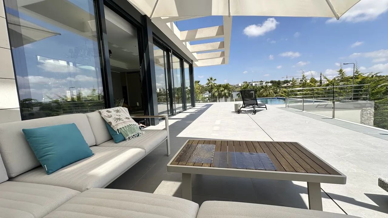 Villa zum verkauf in Las Colinas Golf Resort