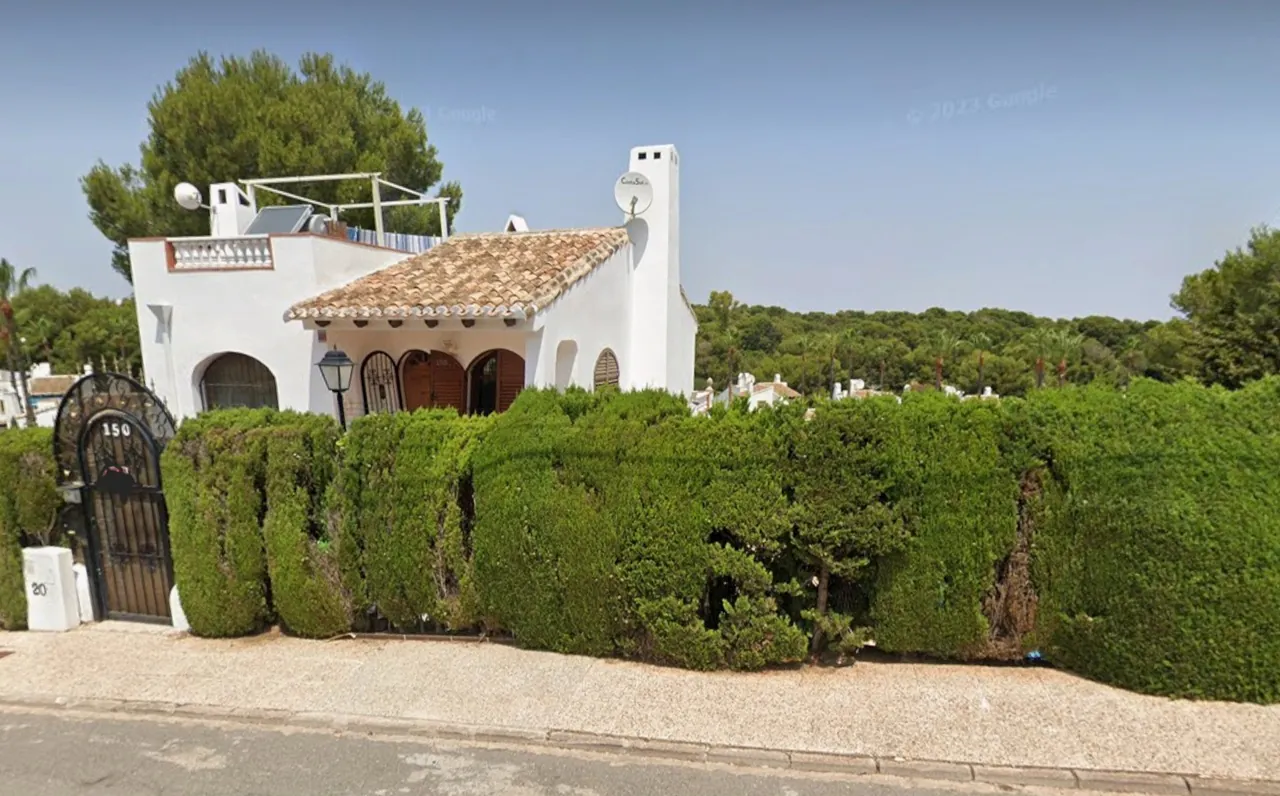Villa à la vente à Villamartin