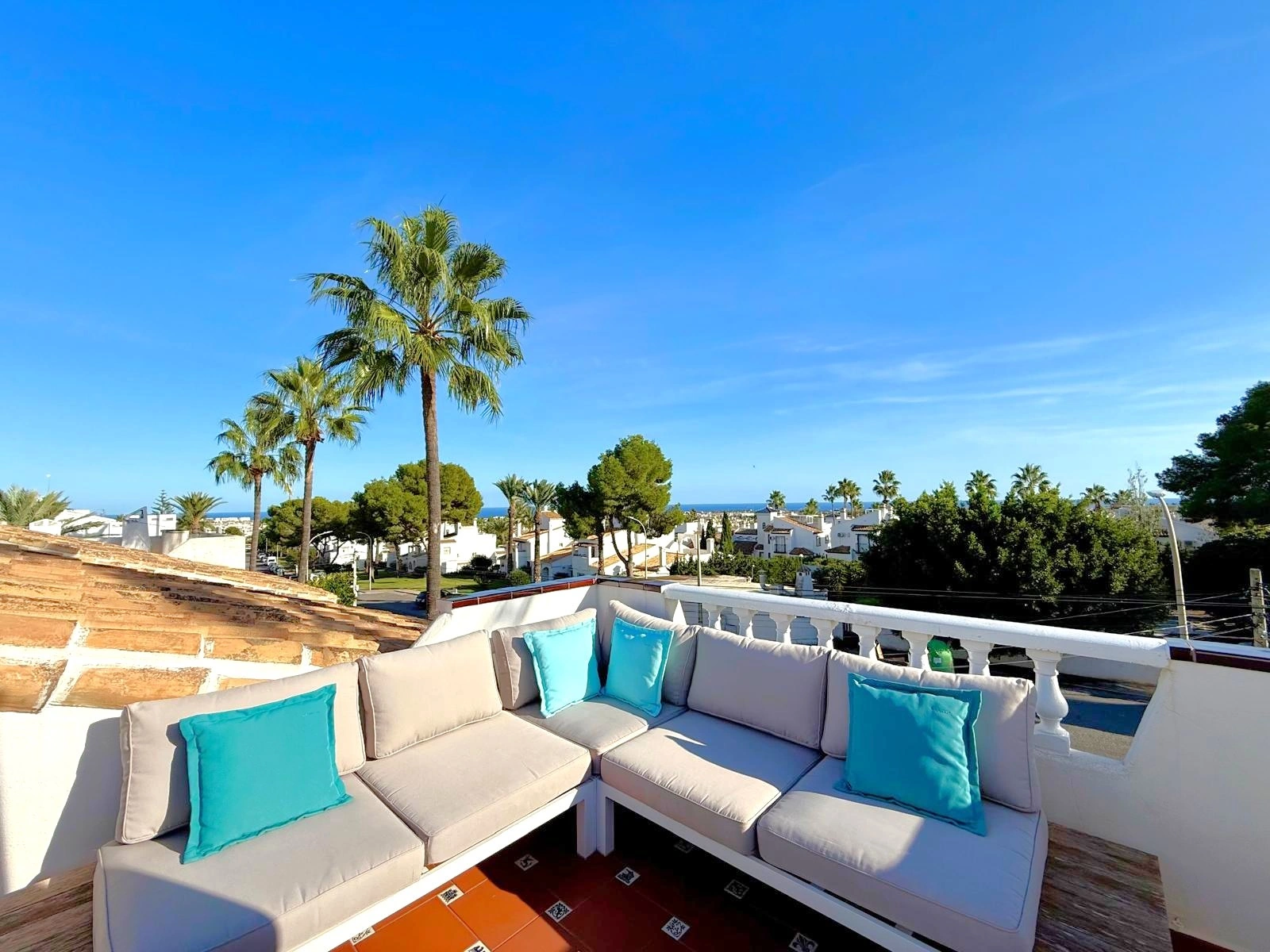 Villa à la vente à Villamartín