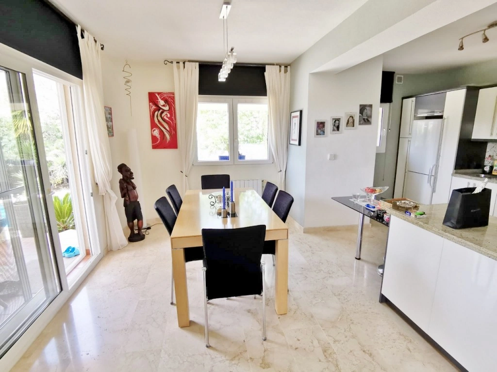 Villa for sale in Las Ramblas Golf Resort