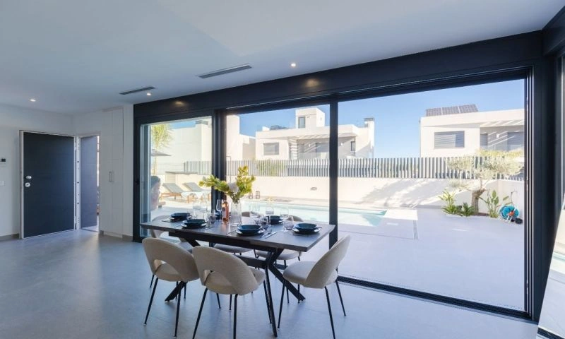 Villa for sale in Algorfa