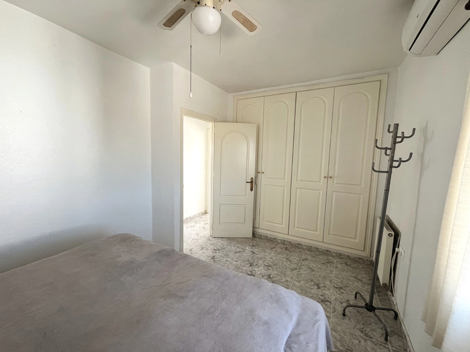 Villa for sale in Benijófar