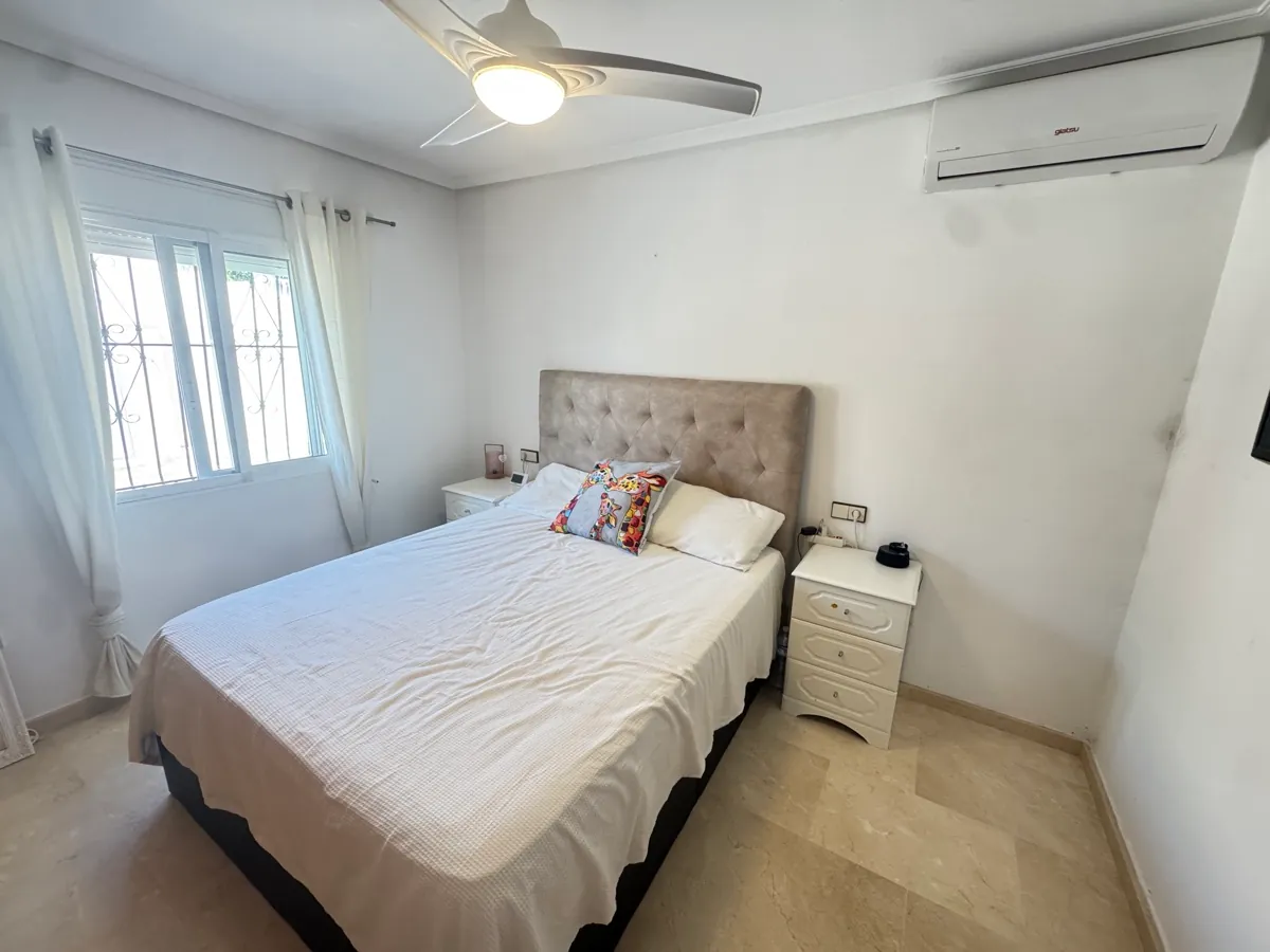Villa à la vente à San Miguel De Salinas