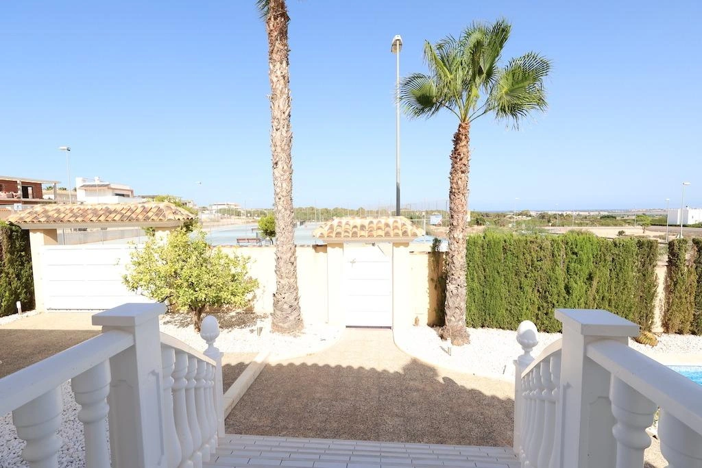 Villa till försäljning i Ciudad Quesada