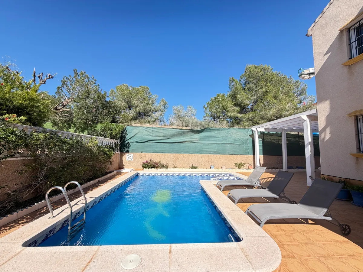 Chalet/Villa en venta en Villamartin