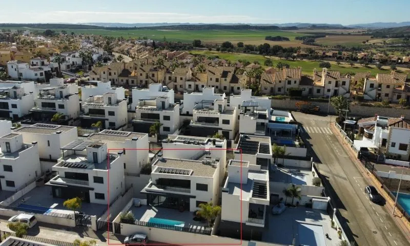 Villa for sale in Algorfa