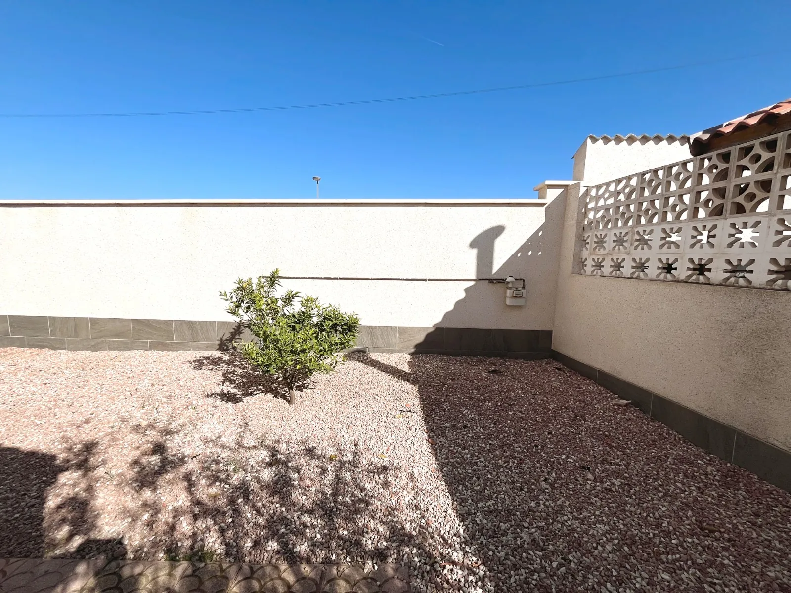 Villa for sale in Benijófar