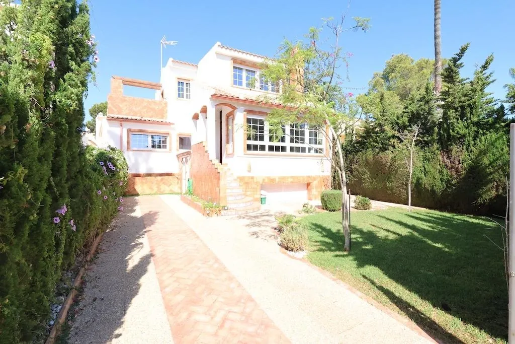 Villa à la vente à Orihuela Costa