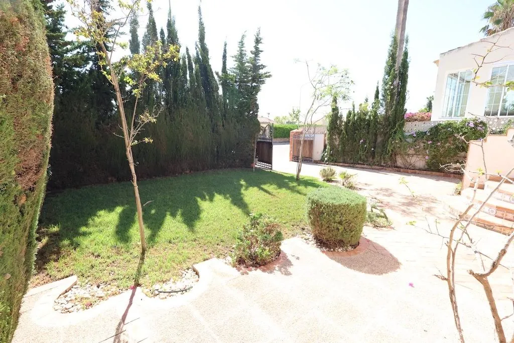Villa à la vente à Orihuela Costa