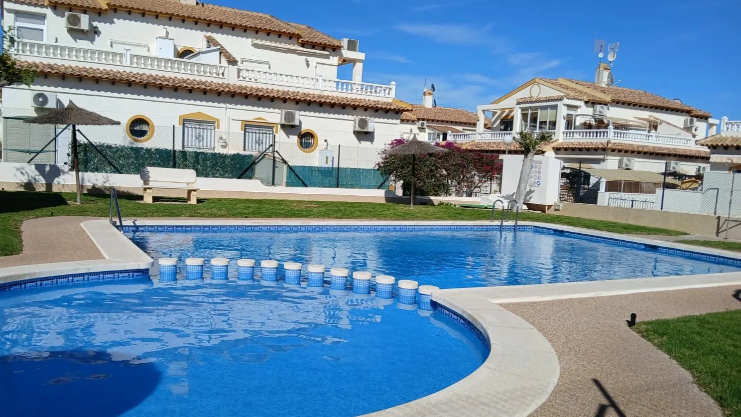 Terraced house for sale in Orihuela Costa