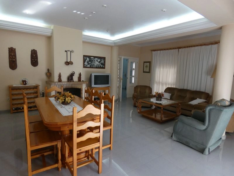 Villa à la vente à Almoradi
