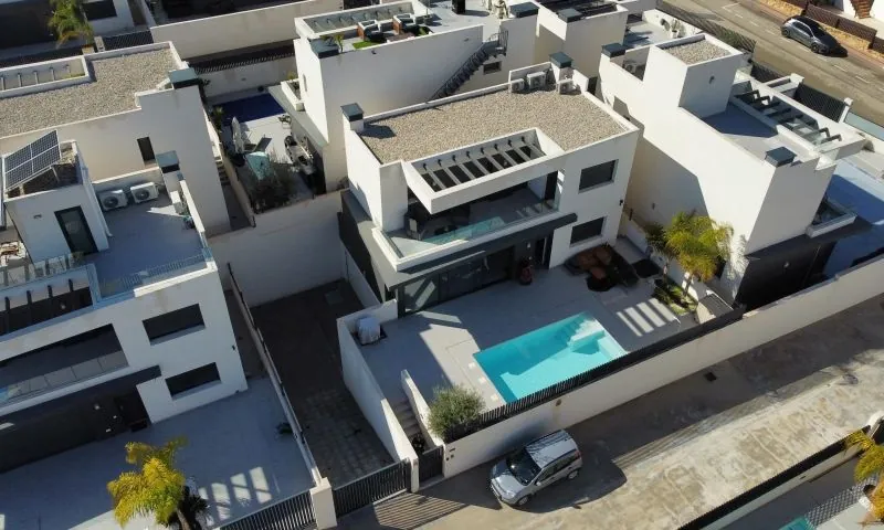 Villa for sale in Algorfa