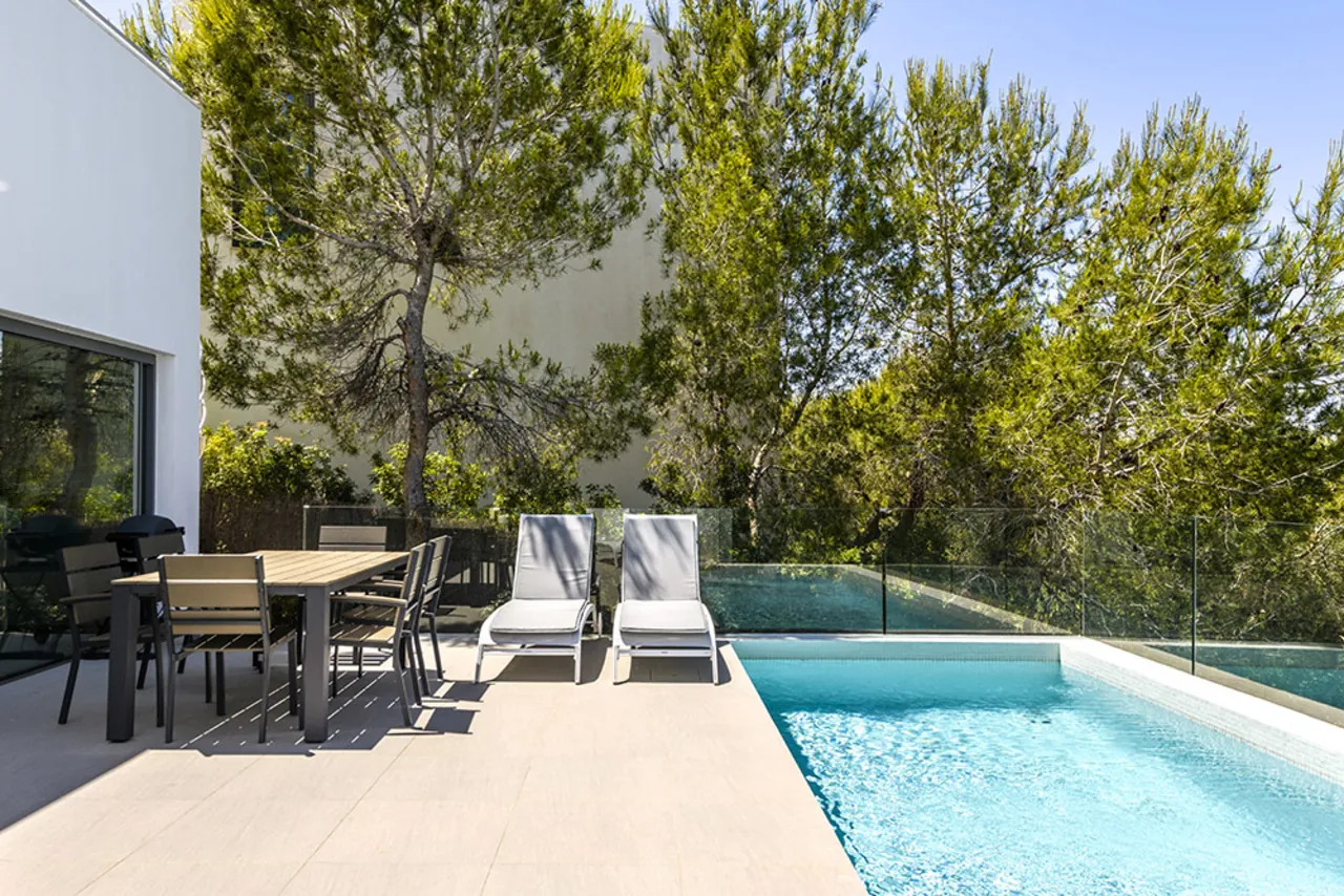 Villa te verkoop in Las Colinas Golf Resort