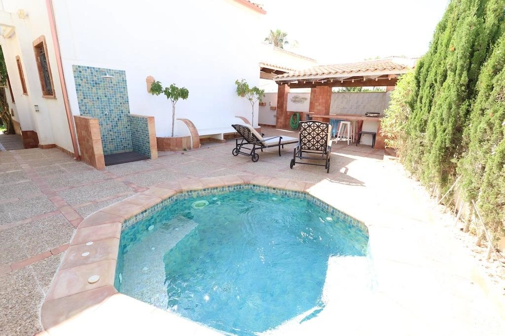 Villa à la vente à Orihuela Costa