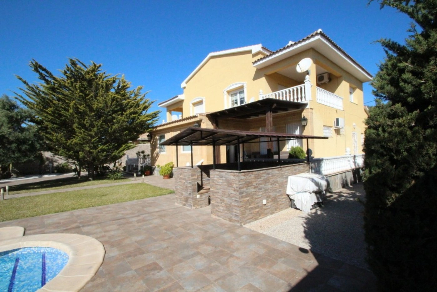 Villa for sale in Orihuela Costa